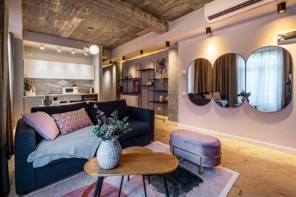 Ferienwohnung Marvellous Design 2Br Old Town Bukarest Exterior foto