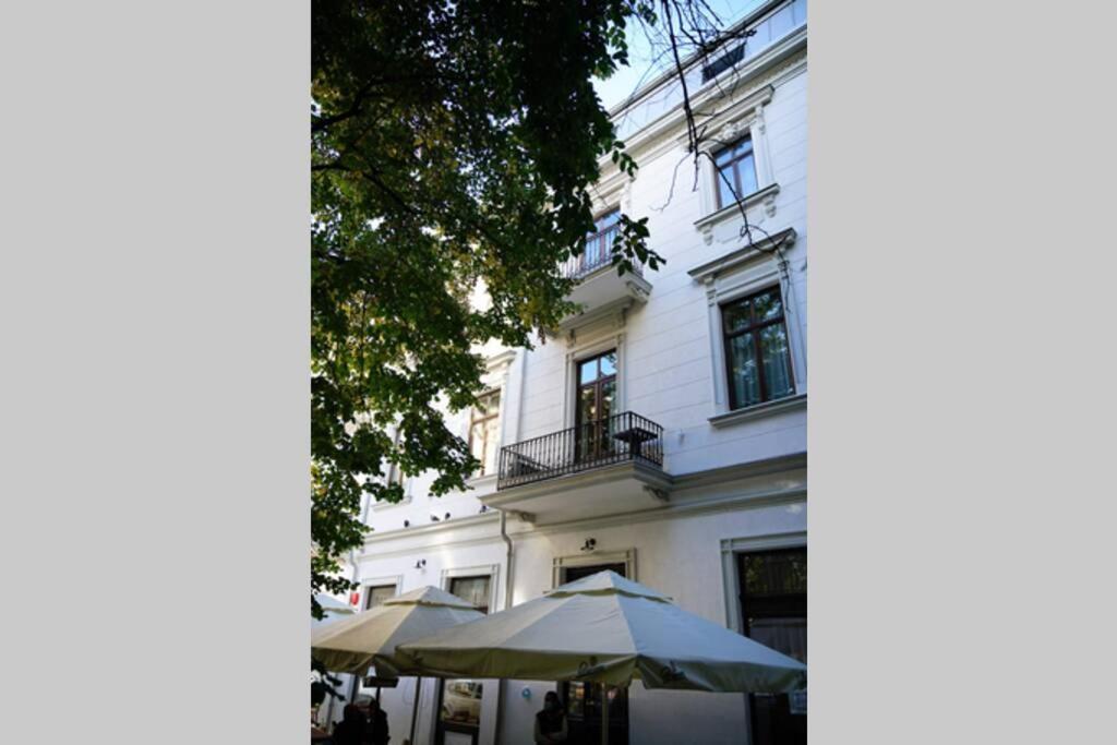 Ferienwohnung Marvellous Design 2Br Old Town Bukarest Exterior foto