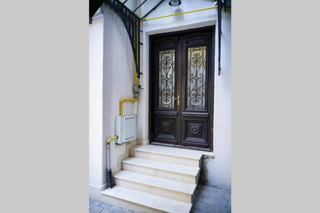 Ferienwohnung Marvellous Design 2Br Old Town Bukarest Exterior foto