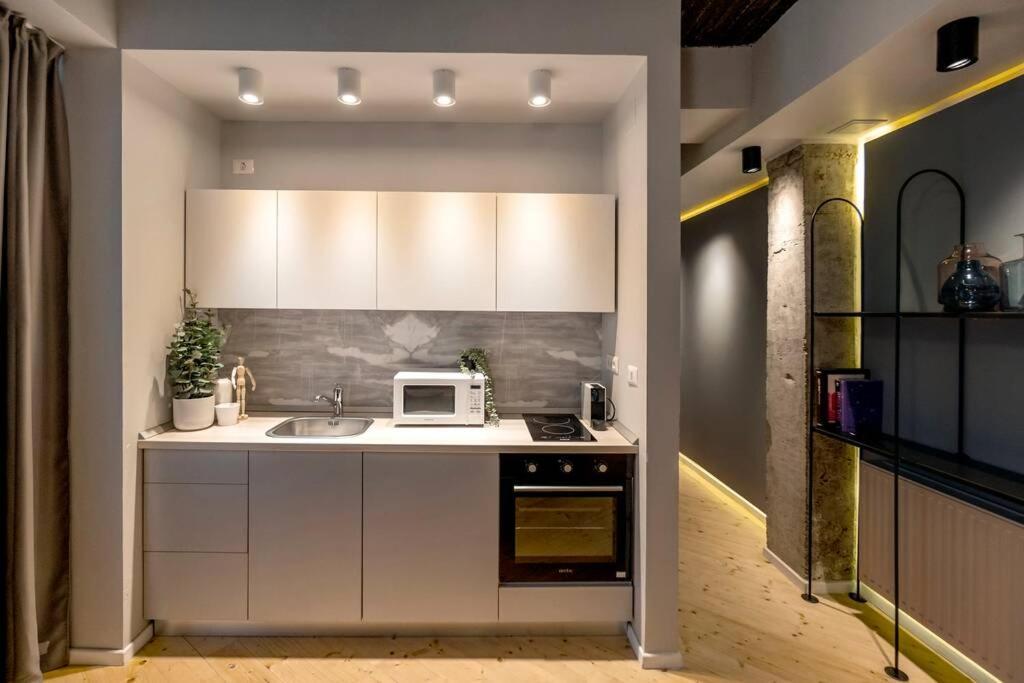 Ferienwohnung Marvellous Design 2Br Old Town Bukarest Exterior foto